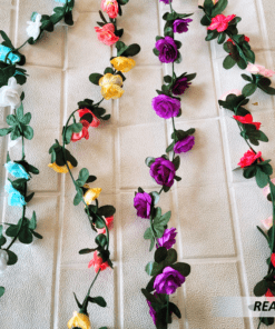 Guirnalda de flores artificiales
